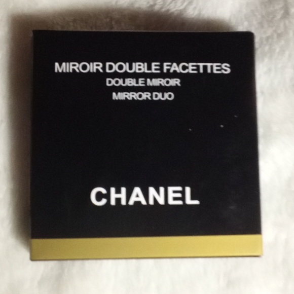 CHANEL WHITE DOUBLE MIRROR WITH DUST BAG BRAND NEW IN BOX AND SAFETY WRAP! - Picture 5 of 7